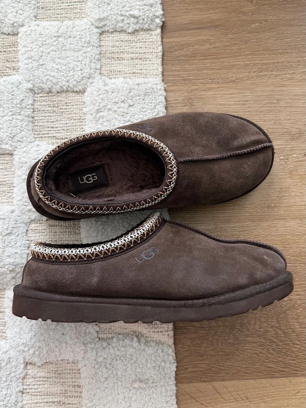UGG size tag